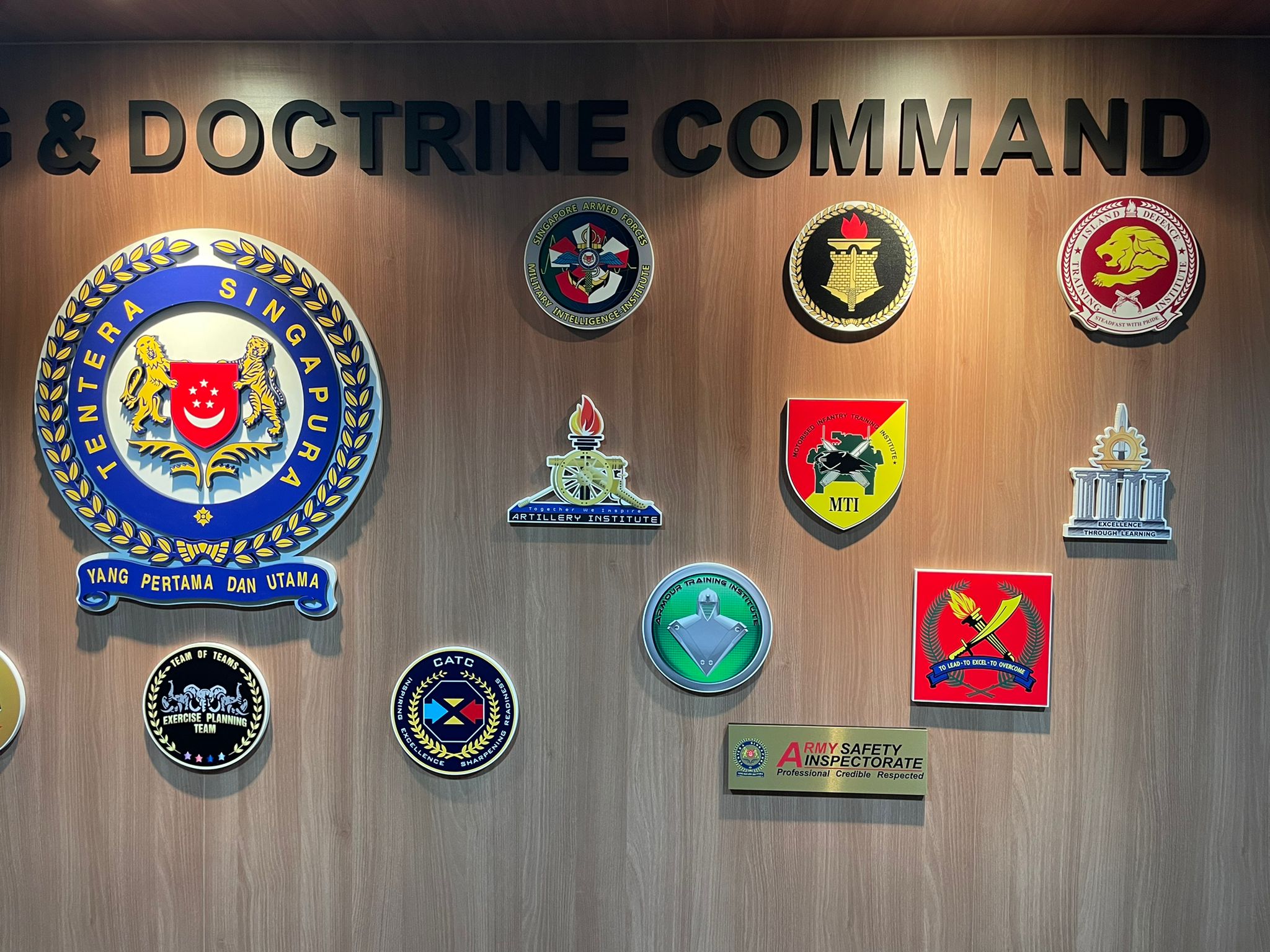 units camp signages