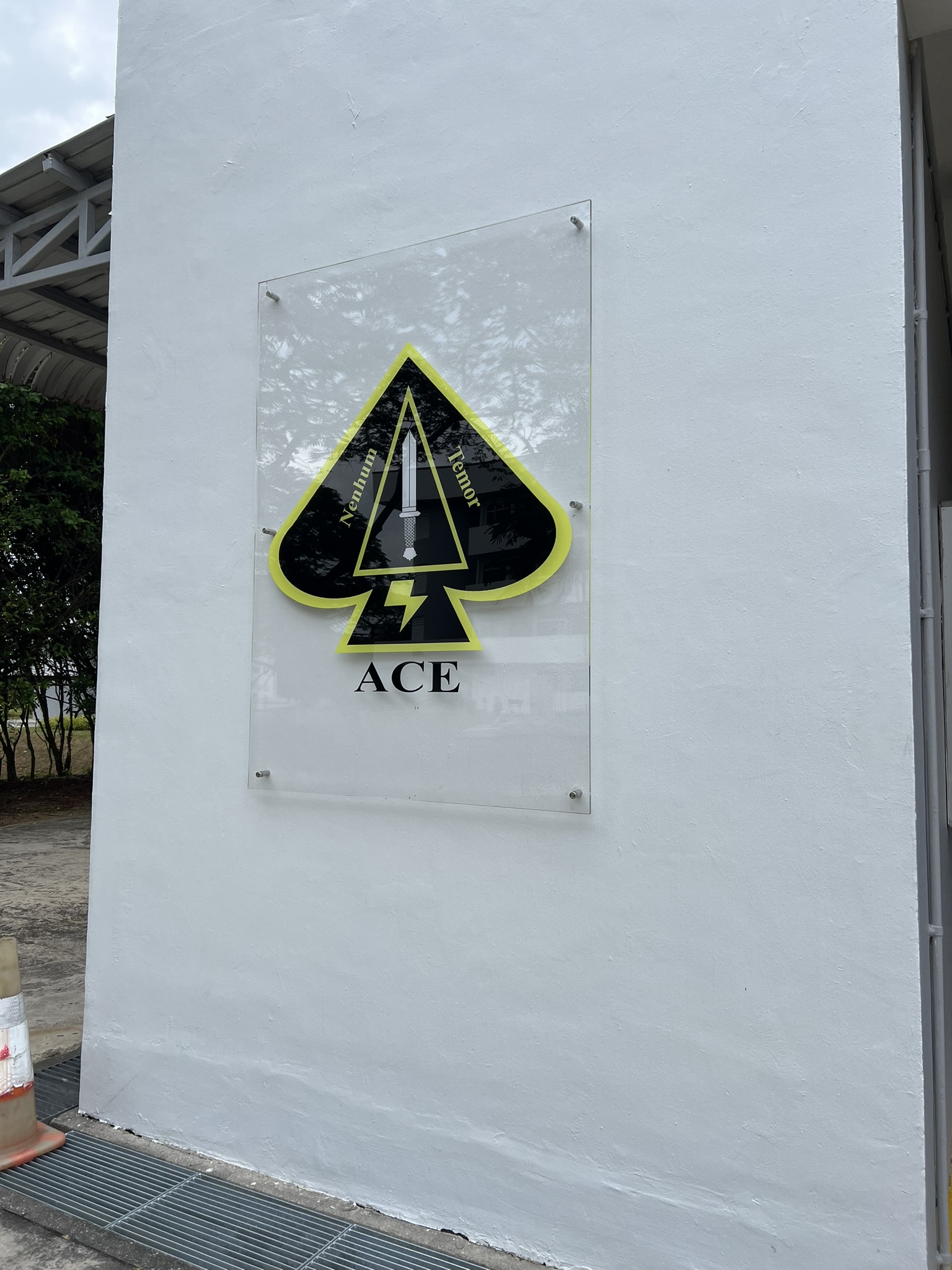 units camp signages