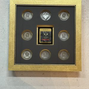 singapore flag coin display (framed)